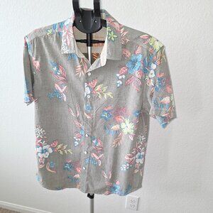 TOMMY BAHAMA RELAX MENS L 100% COTTON FLORAL WITH BROWN BACKGROUND SHORT SLEEVE